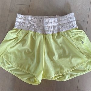Lululemon Tracker Shorts, size 6, rare yellow